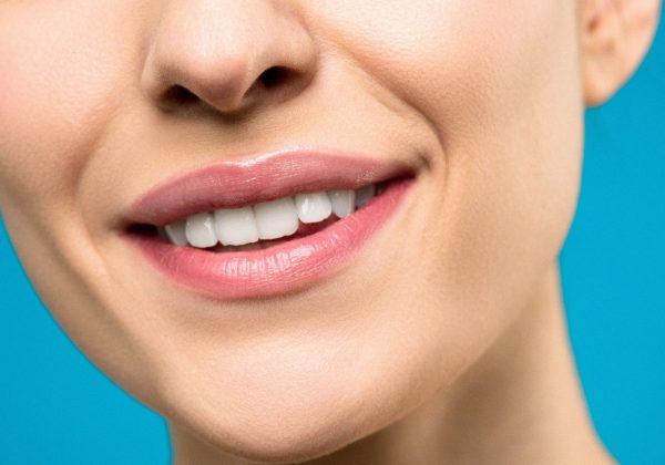לשמור על ניקיון השיניים: כל הטיפים המבריקים ביותר